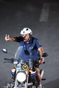 BIB: 201
                            <button type="button" onclick="openModal(22897327)" class="btn btn-primary btn-sm float-right btn-popup" data-toggle="modal" data-target=".modal-high-quality">
                        <i class="fas fa-shopping-cart"></i> Add to Cart
                    </button>
                                            <button type="button" onclick="isThisMe(22897327, true)" class="btn btn-success btn-sm float-right btn-popup btn-isme hidden" data-toggle="tooltip" data-placement="bottom" title="นี่คือรูปของคุณใช่ไหม คลิกที่นี่เพื่อเอาเข้าอัลบั้ม">
                        <i class="fas fa-plus"></i> Add to album
                    </button>
                    <button type="button" onclick="isThisMe(22897327, false)" class="btn btn-warning btn-sm float-right btn-popup btn-isnotme hidden">
                        <i class="fas fa-ban"></i> Remove from album
                    </button>